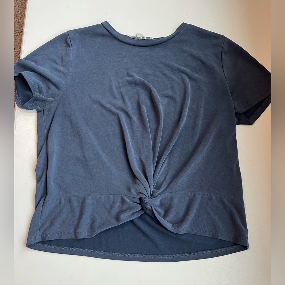 Green Envelope Cropped Navy Tee
